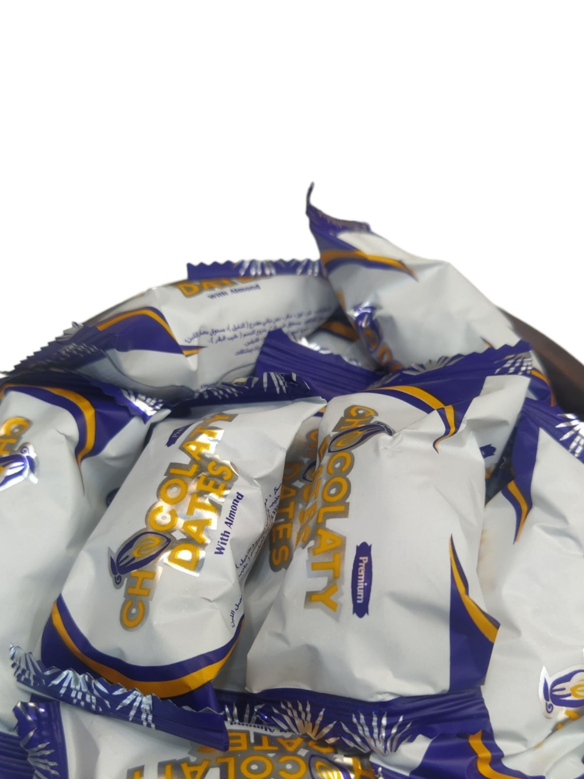 COCONUT DATES ALMOND CHOCOLATE 250G - Image 3